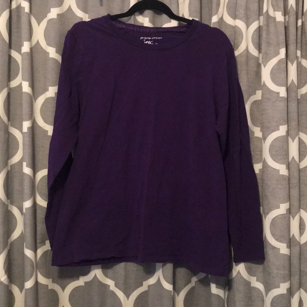 long sleeve t-shirt